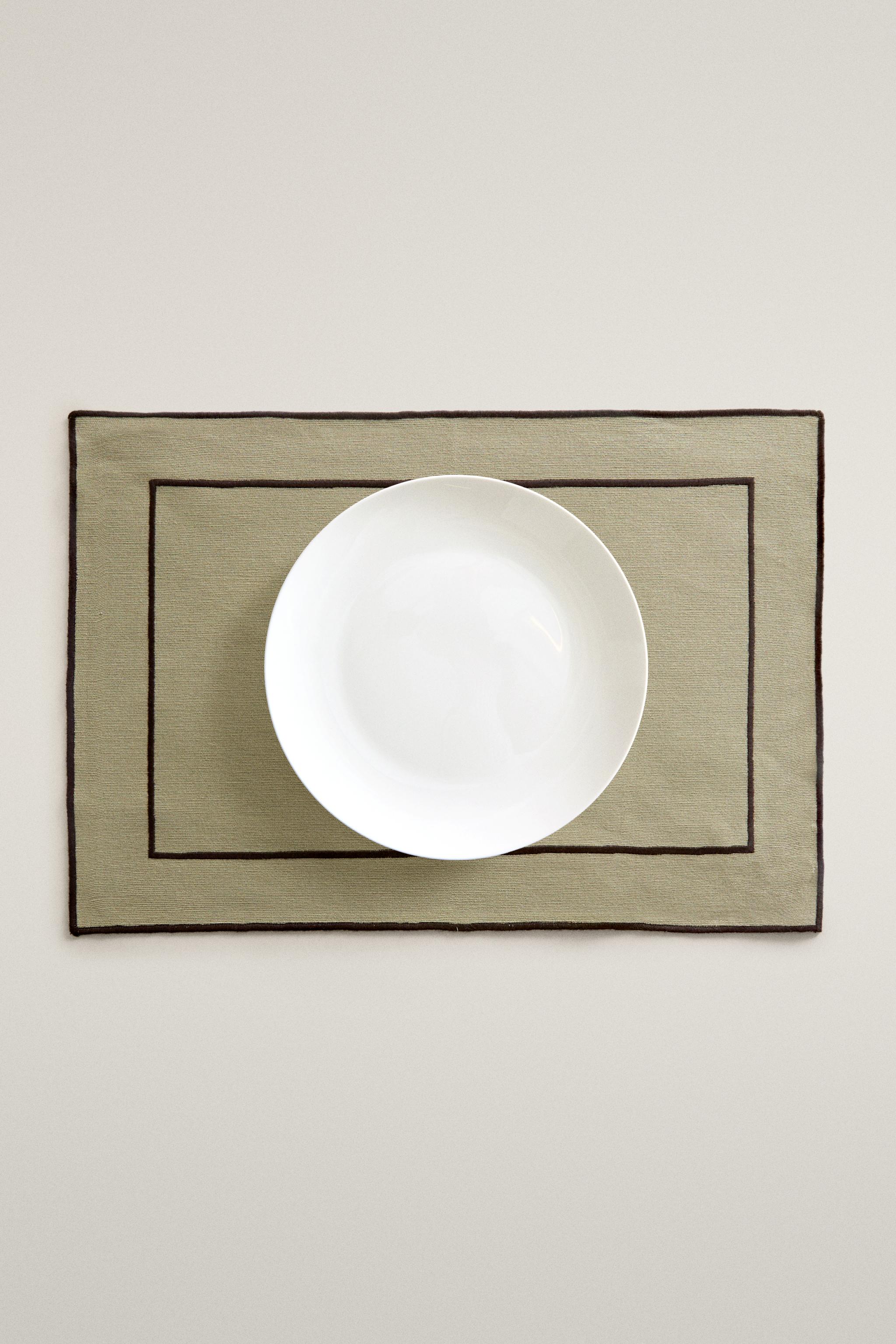 SET DE TABLE FESTONNÉ COULEUR